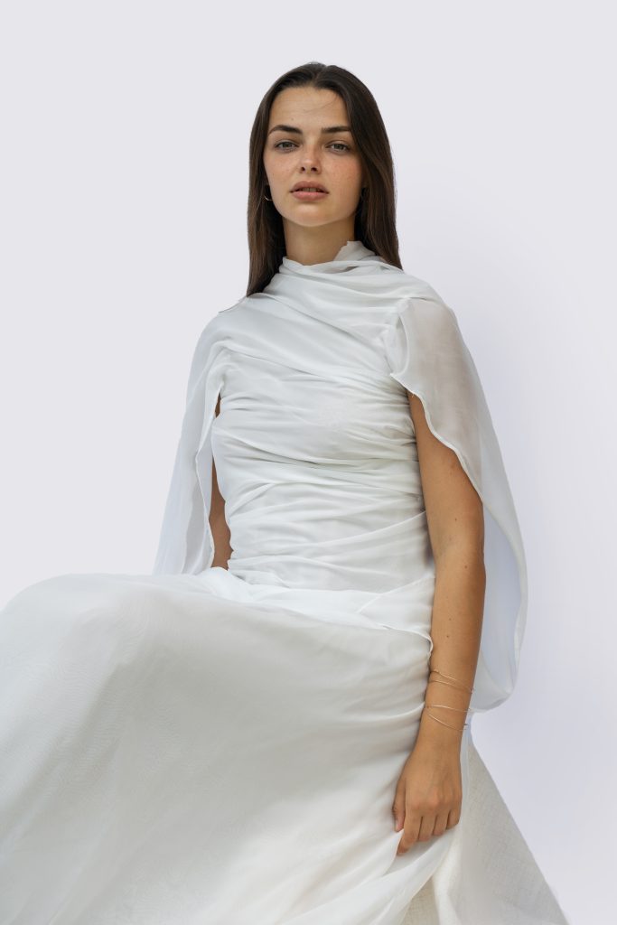 Silhouette couture drapée en mousseline de soie — APOTHEOSIS, Maison Camille Barrès